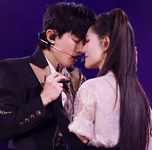 体育新闻服务-“中国好大，杭州很新鲜” ，克罗地亚球员托利奇加盟中超浙江队，正为妻女来杭做准备